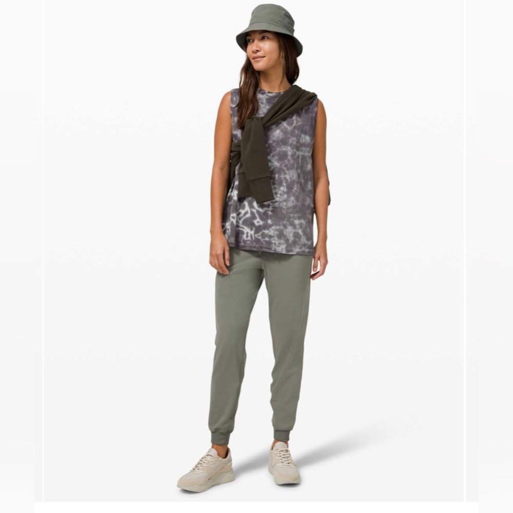 Lululemon All Yours Tank Tie Dye - Picture 3 of 8